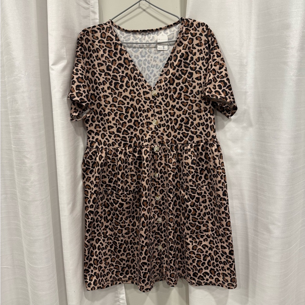 SHEIN Leopard Print V-Neck Dress